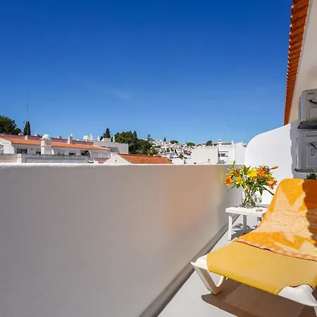 Feliz * Καρβοέιρο