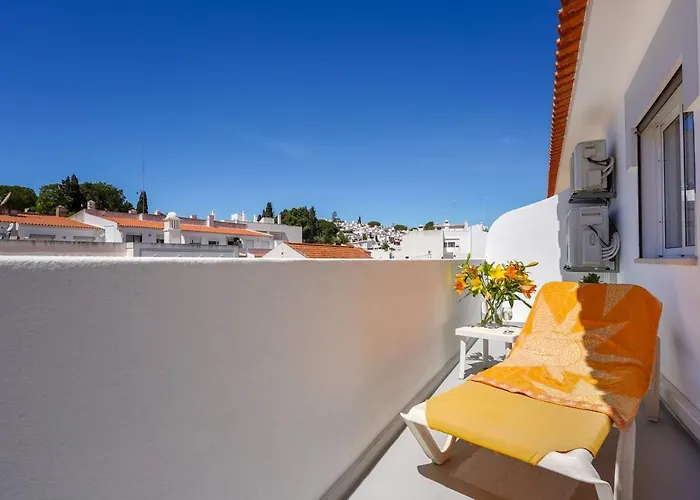 Feliz * Carvoeiro (Lagoa)